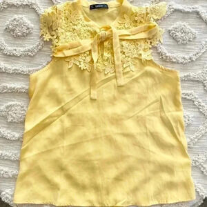 𝅺SHEIN Lace Top